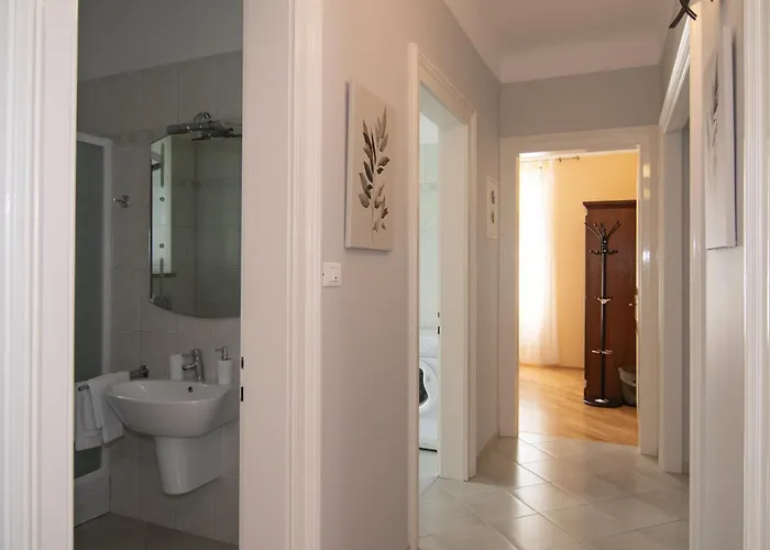 Apartment Salona