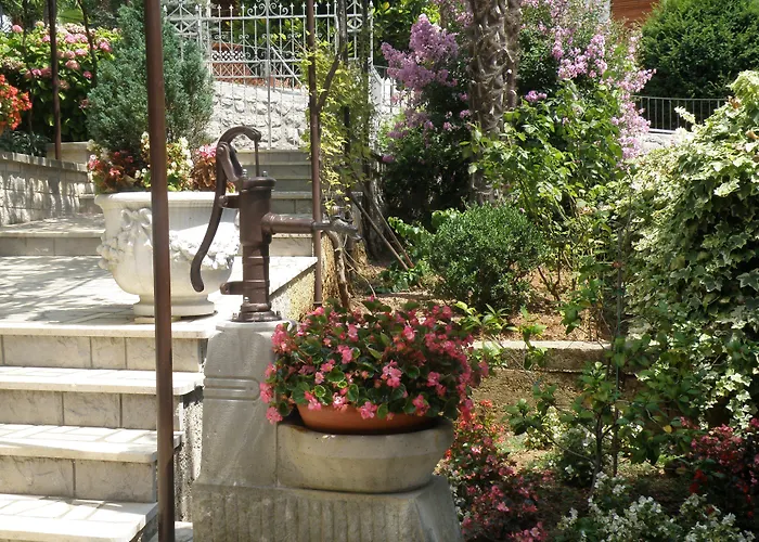 Salona Apartment