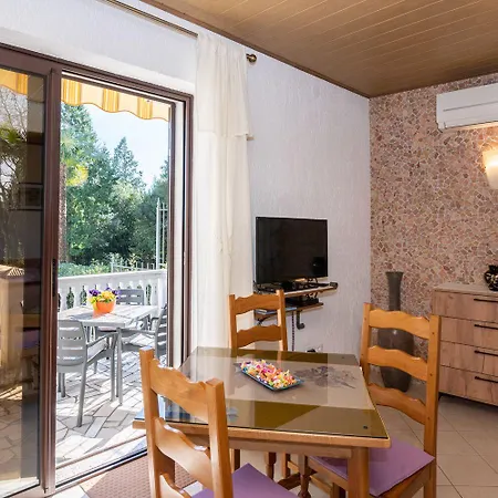 Salona Apartman Abbázia