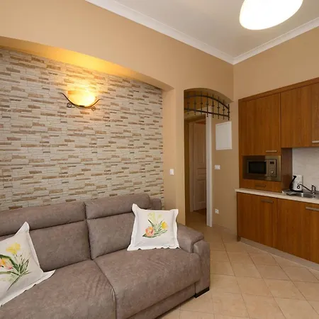 Salona Apartmán