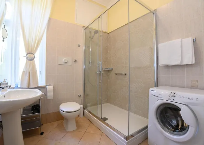 Salona דירה אופטיה