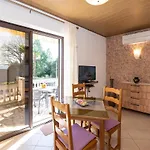 Appartement Salona *
